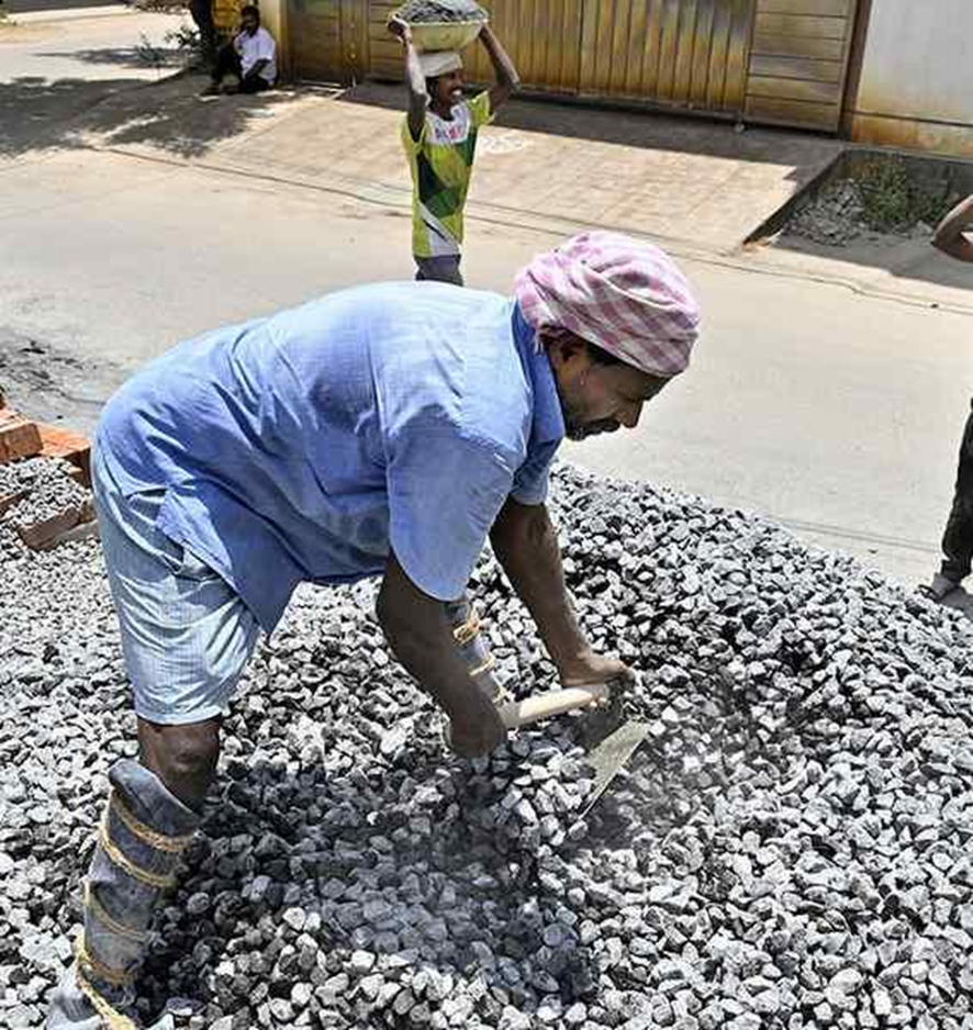 T.N. FINDS ITSELF IN A TIGHT SPOT OVER CODE ON SOCIAL SECURITY